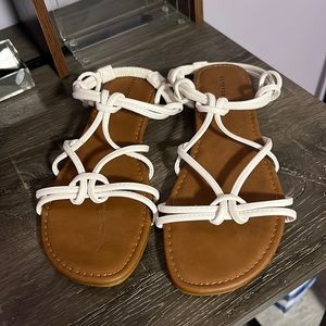 White aeropostale sandals